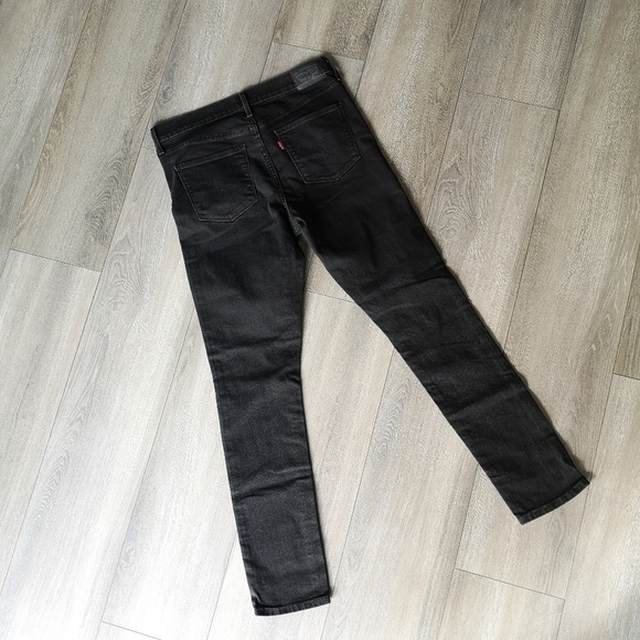 Levi's Women's W30 L30 Shaping Mid Rise Skinny Jeans Black Denim Style #19626 - Picture 2 of 10